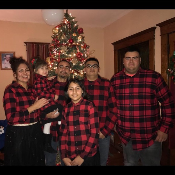 Meet your Posher, Andrea - Picture 3 of 4